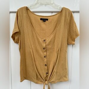 American Eagle Tie Tee size M yellow